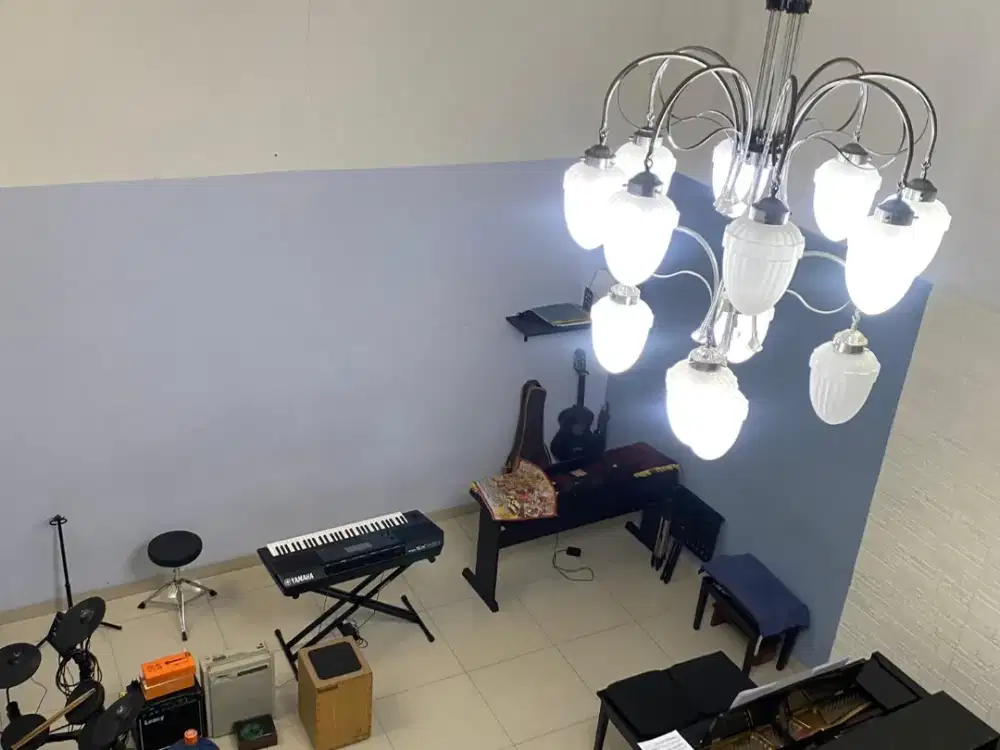 Dijual Cepat Rumah Siap Huni di Kelapa Puyuh dengan luas tanah 8x20 punya 2 Carport mobil dengan harga 3,3M Nego  ⸻