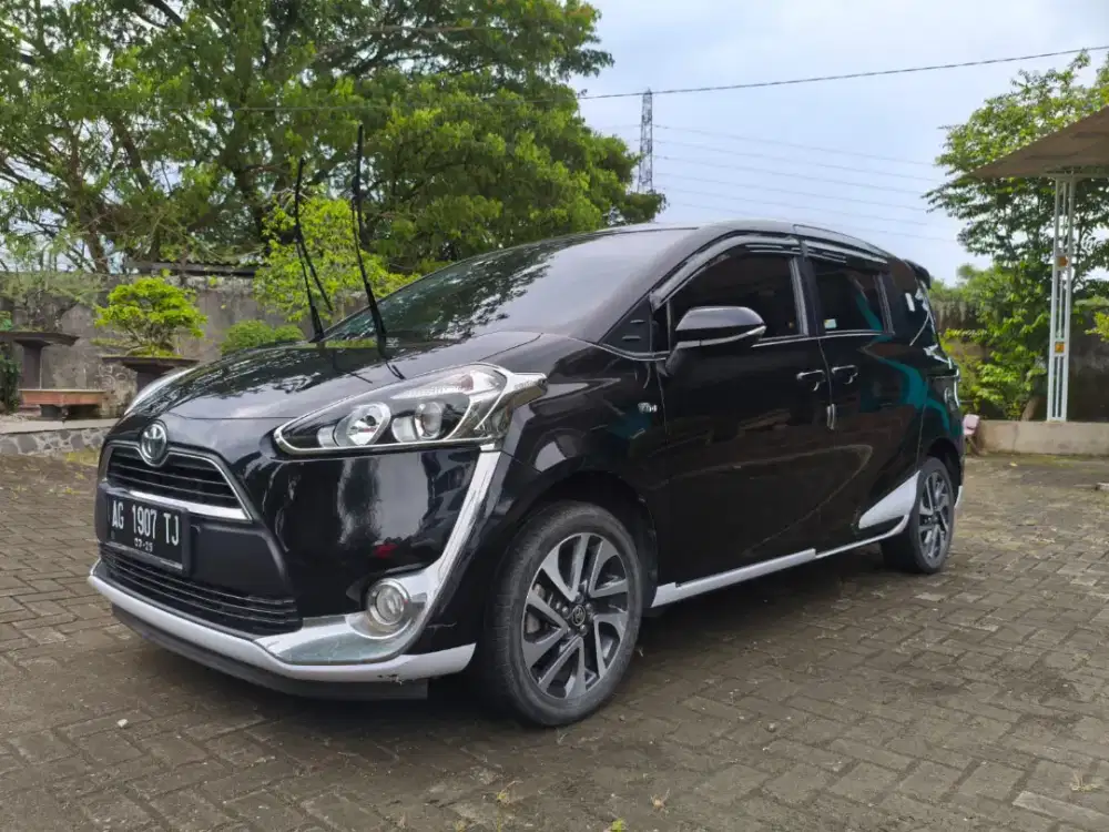 Sienta v 2019 istimewa low km