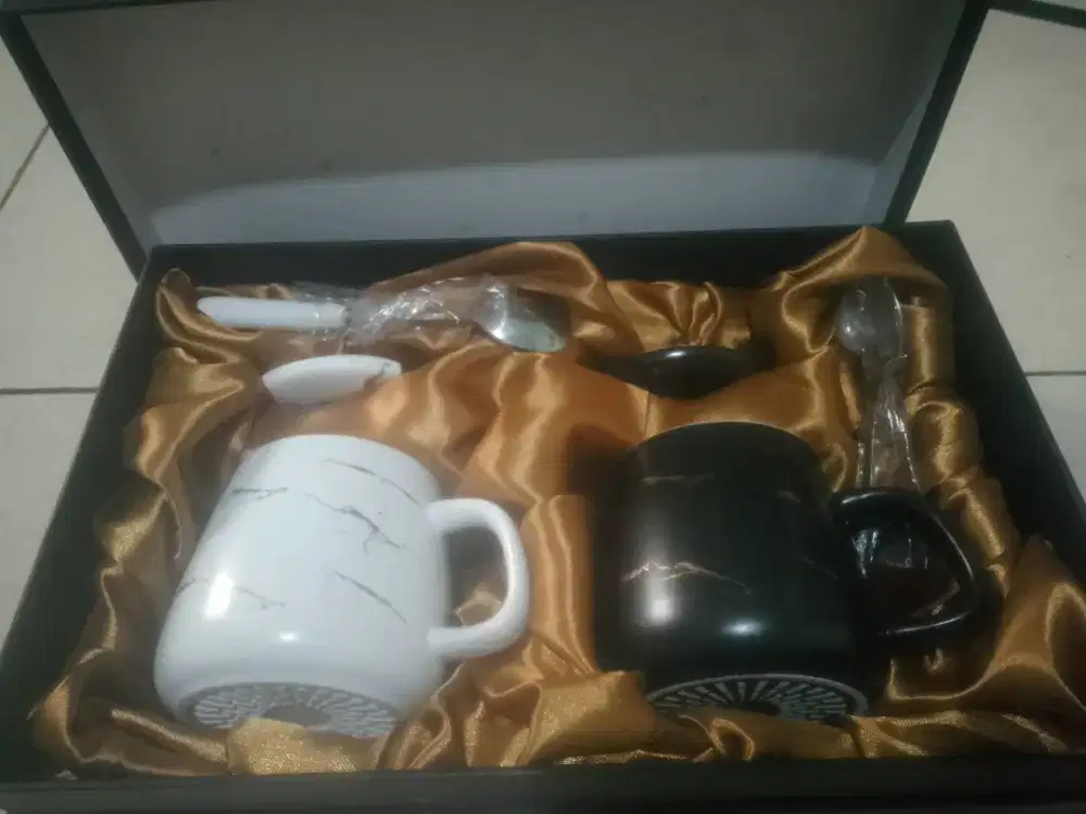 Royal classic bone china