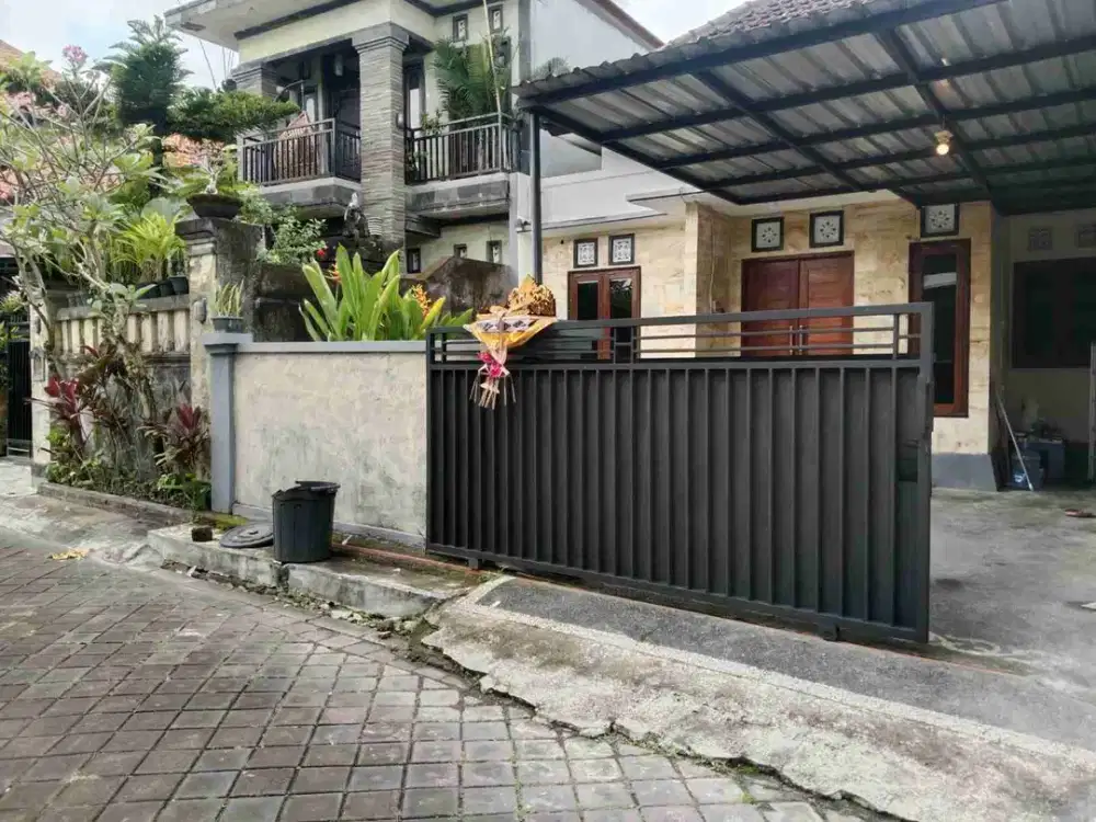 Rumah Disewakan Tahunan butuh cepat