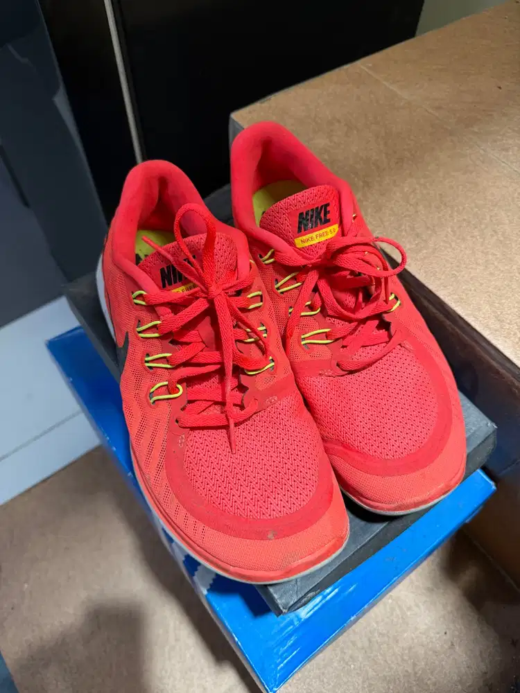 Nike free 5.0 orange