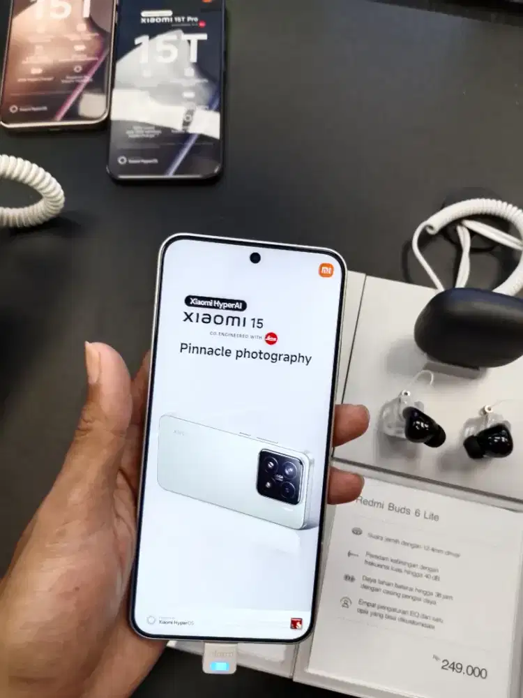 Xiaomi 15 12/256 & 12/512