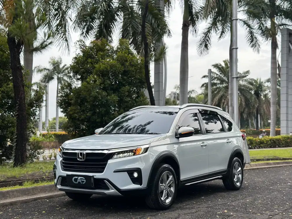 BR-V E CVT AT 2022/BR-V E CVT MATIC AUTOMATIC PUTIH 2022