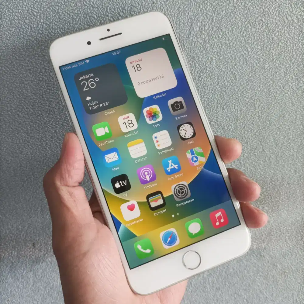 Iphone 8 plus 64gb inter bebas kartu hp only