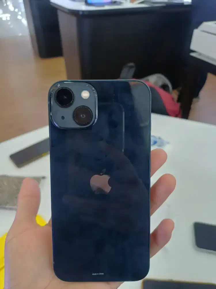 Iphone 13 128gb Midnight garansi resmi iBox