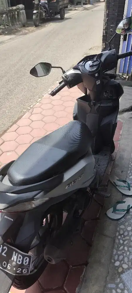 Dijual CEPAT Motor Beat 2021 Deluxe