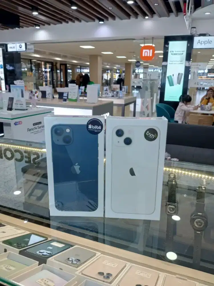 Kredit iPhone 13 series bunga 0% dan free 2 bulan angsuran