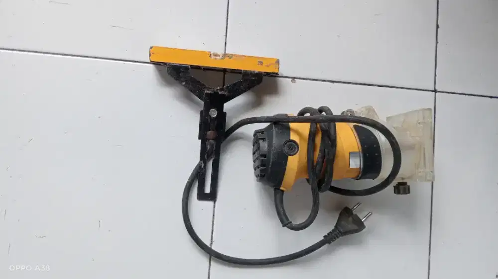 Profil / ruter merk Deli