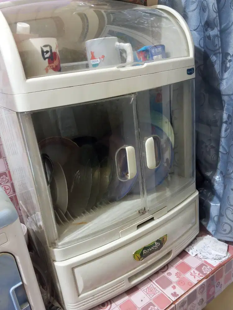 DIJUAL RAK PIRING DENGAN PINTU