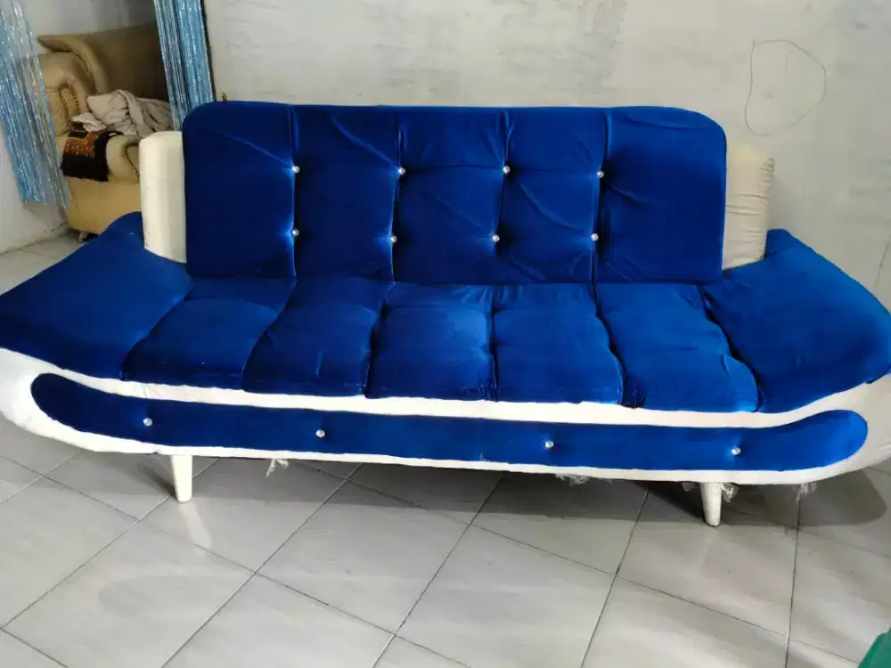Sofa Tunggal Empuk
