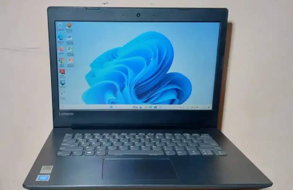 Laptop Lenovo slim mulus Ram 8/1000GB no minus