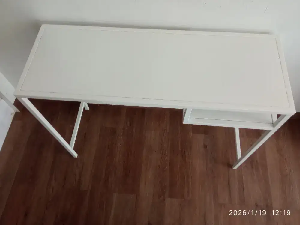 Meja minimalis Laptop/PC