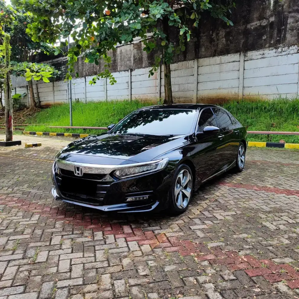 Honda Accord 1.5 Turbo Sensing Thn 2023 KM 17rb!