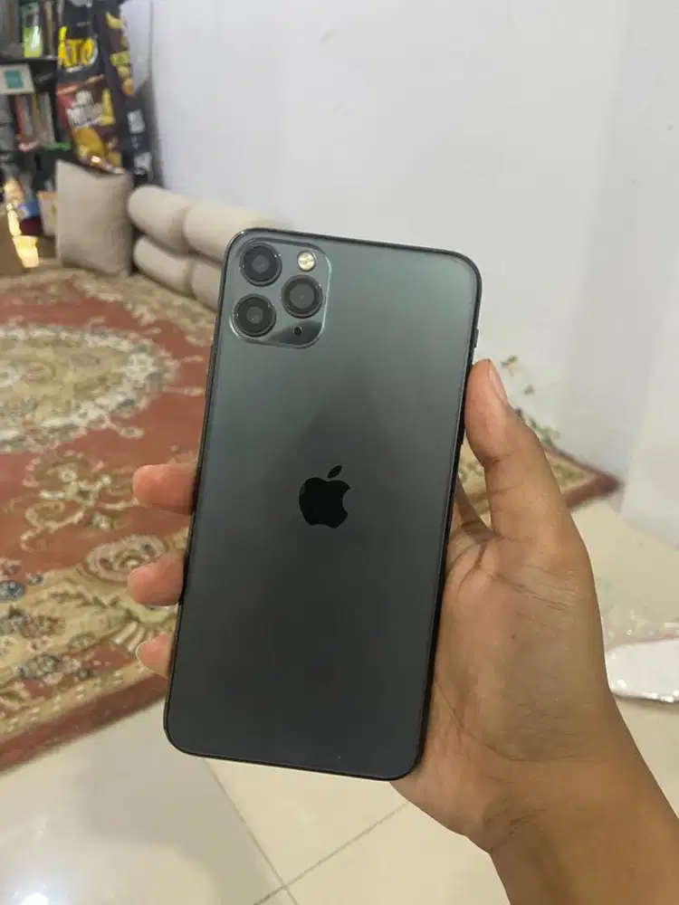 FOR SALE IP 11 PRO MAX 256 INTER