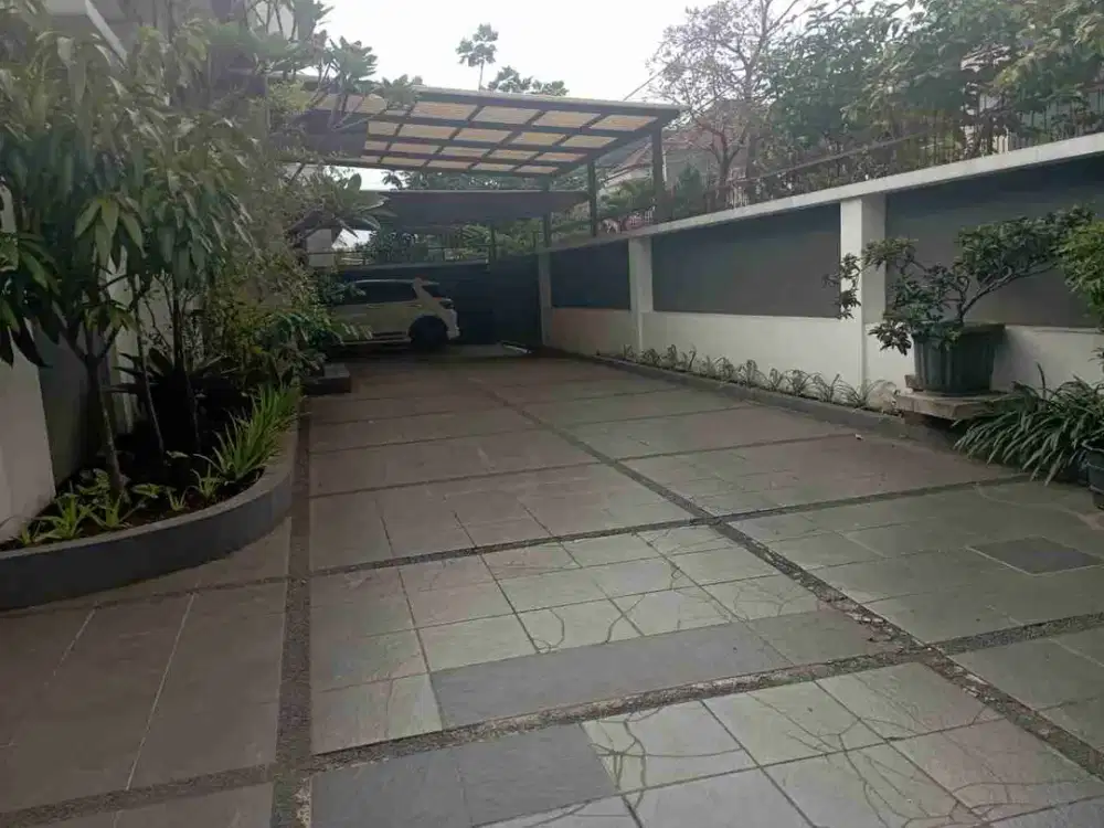 Jual Rumah Lux Furnished Mekarwangi Hadap Timur