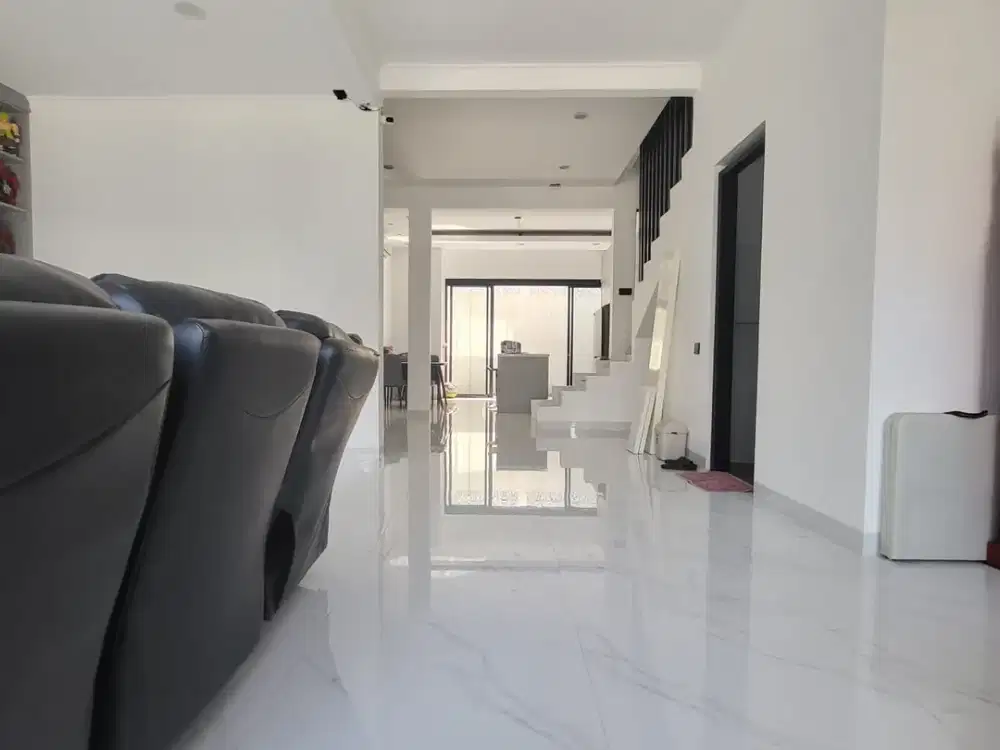 Jual Rumah Newton Gading Serpong Full Renovasi Cantik