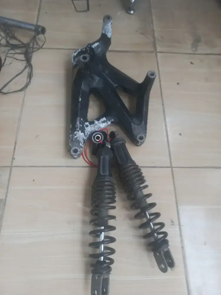 Arm lexi dan shocx aerox