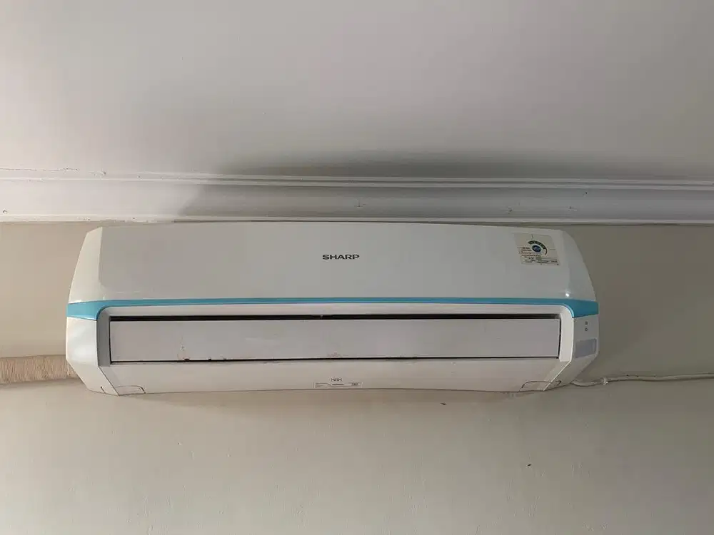 Ac sharp 2 pk seperti baru