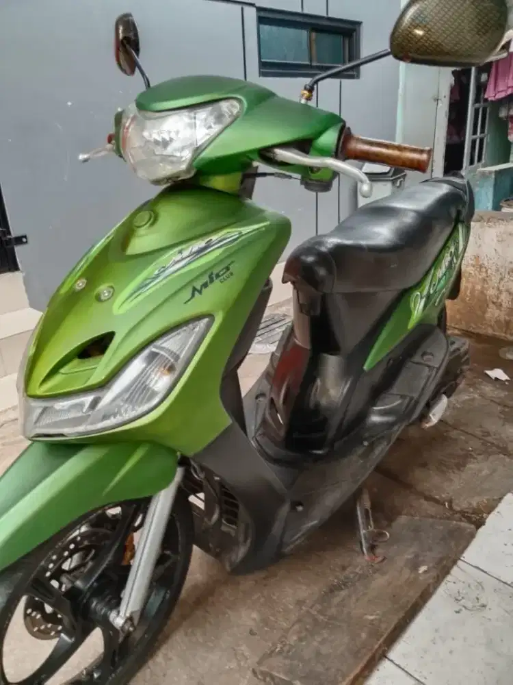 Jual motor Mio smile hijau 2010 second