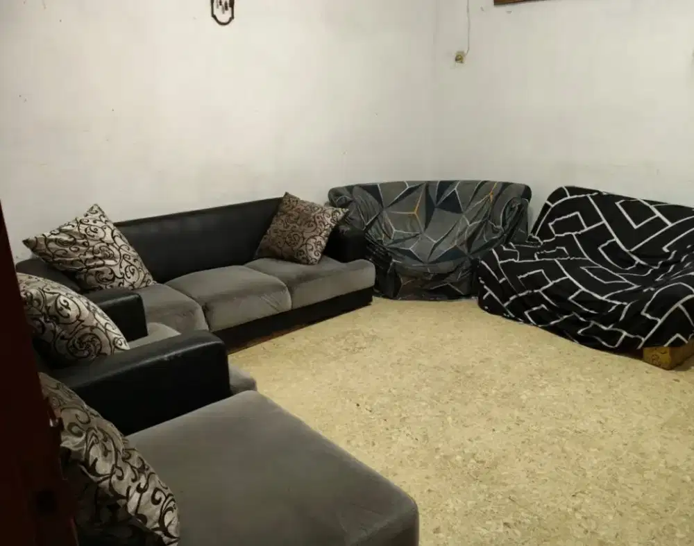 Dijual Sofa include bantal bonus 2 sofa