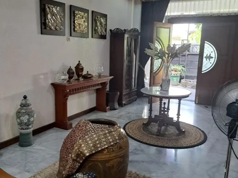 Rumah   Kertajaya Indah , Ada dak beton fasum