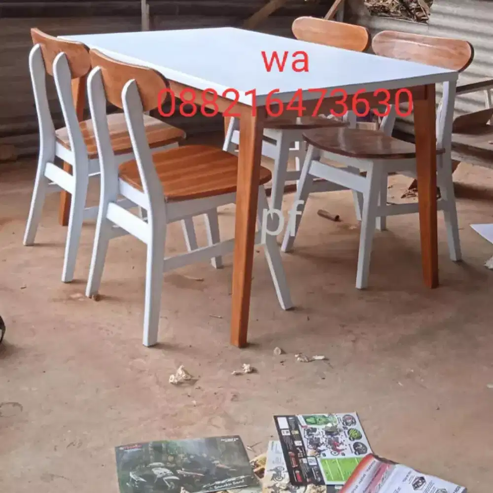 Meja kursi cafe dan makan minimalis