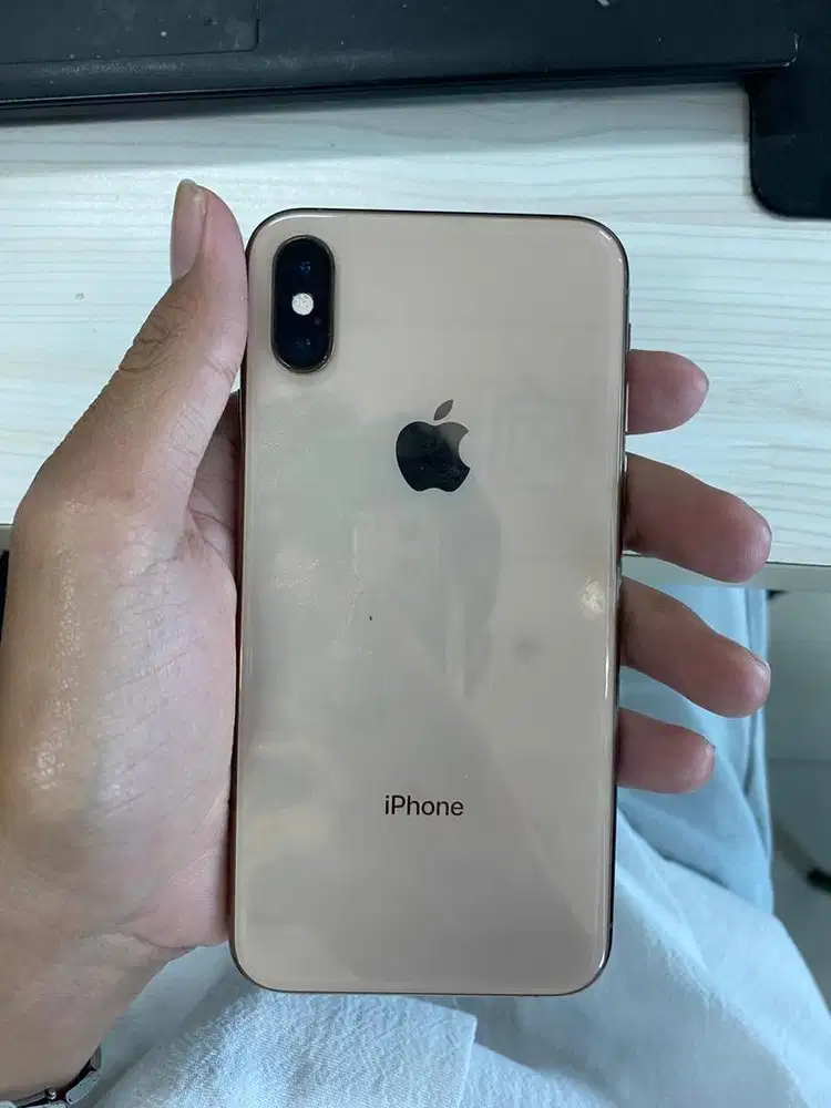 IPHONE XS 64 GB