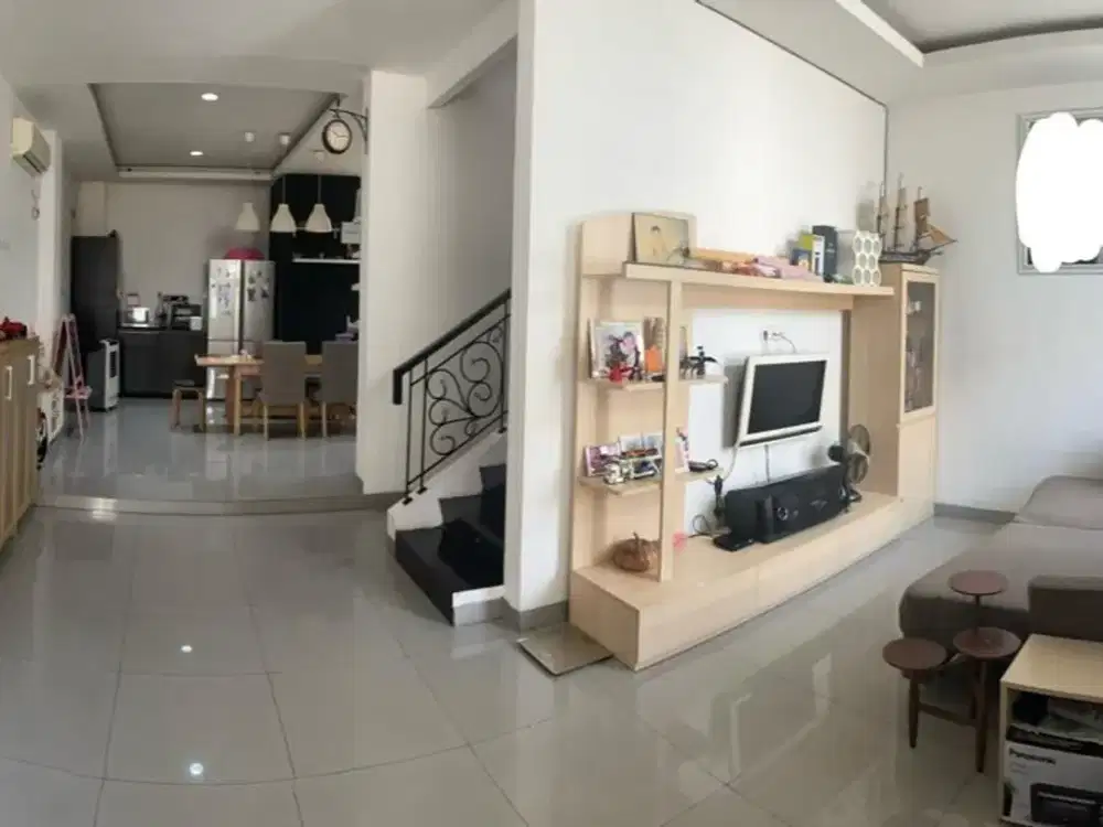 Rumah City Resort Cengkareng Cluster Hawai Uk 6X15 Dua Lantai Semi Furnish Bagus Rapih