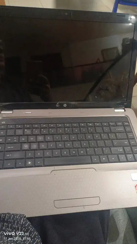 Laptop bekas merk HP, 14 inchi
