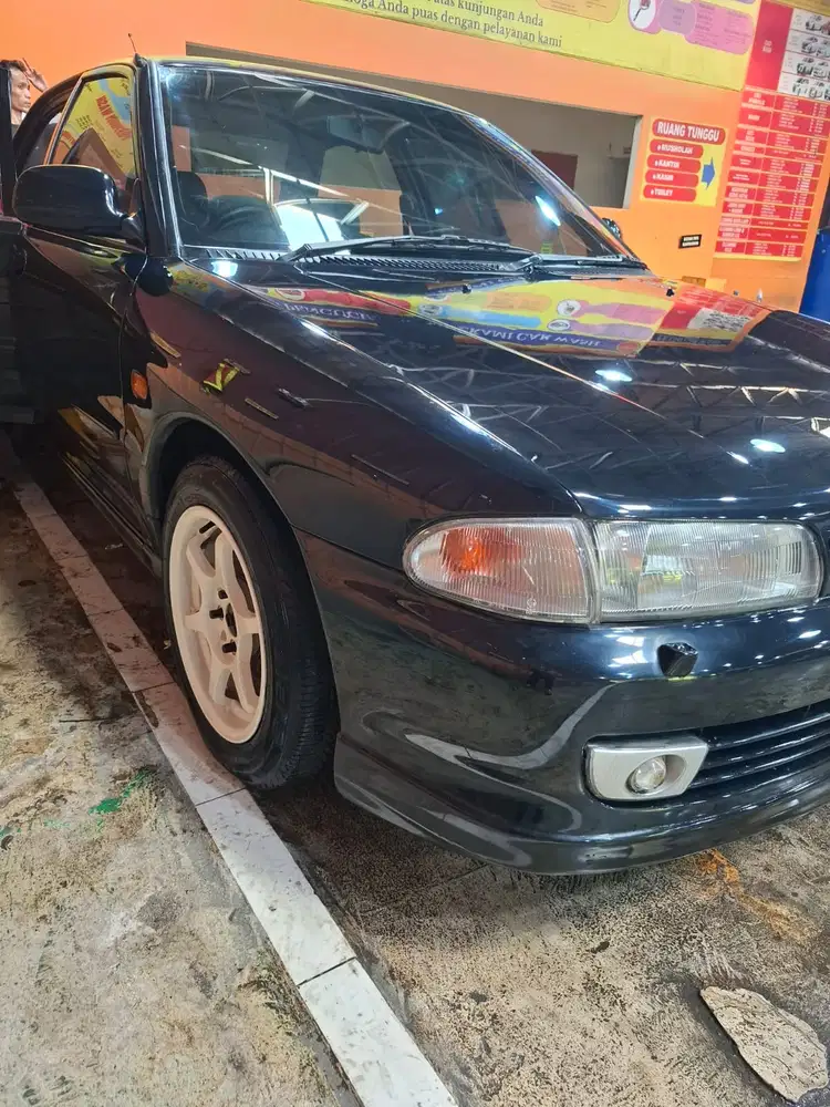 Mitsubishi Lancer 1995 Bensin