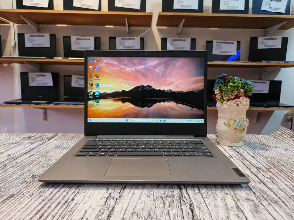 LAPTOP LENOVO IDEAPAD3 14IML05 // CORE i3GEN10