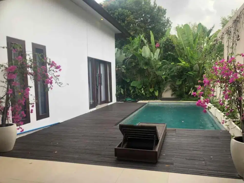 Villa for Sale bumbak umalas kerobokan dekat ke Canggu