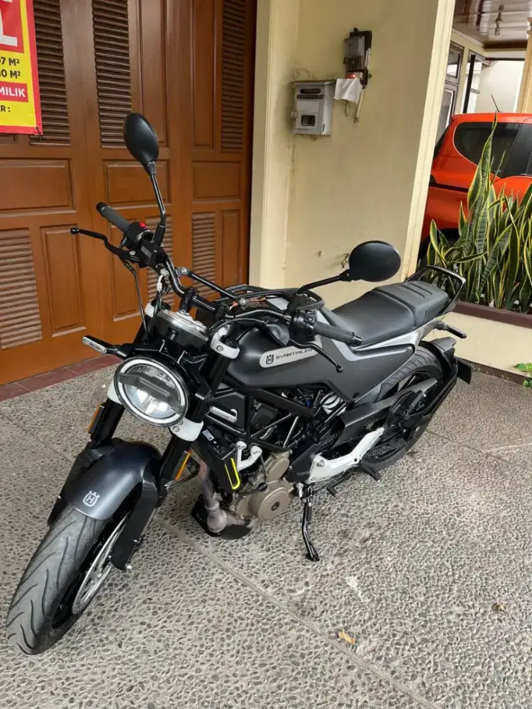 Husqvarna svartpilen 250 2022