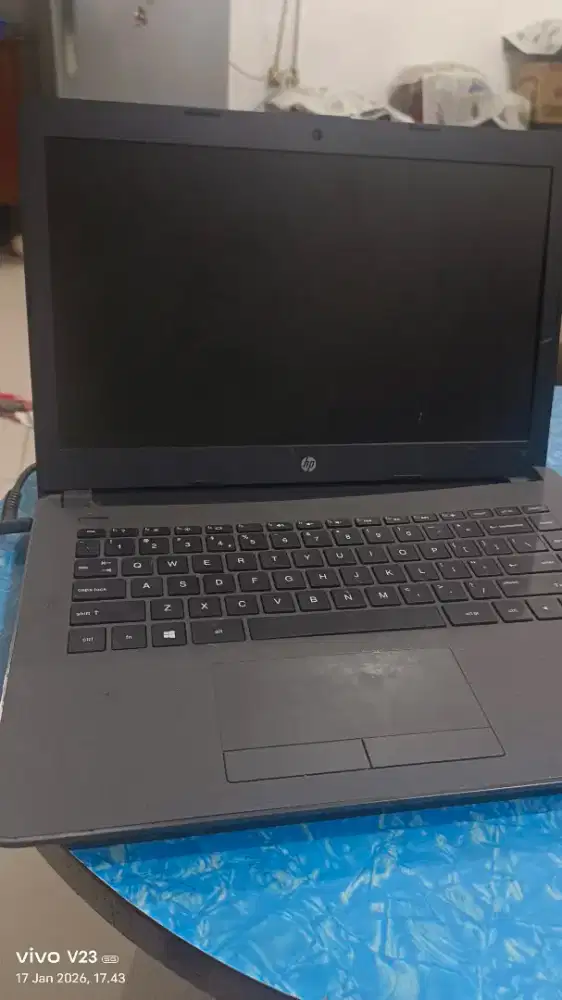 Laptop bekas merk Compaq, 14 Inchi
