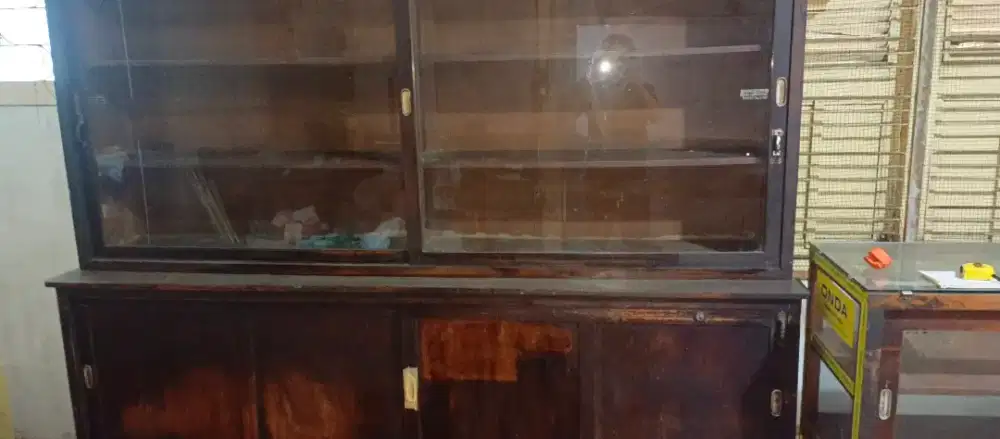 Rak kaca jumbo 2 meter jati tua lama