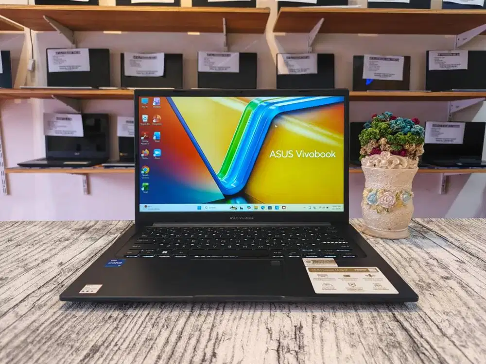 ASUS VIVOBOOK A1404VA // CORE i7GEN13 // GARANSI RESMI