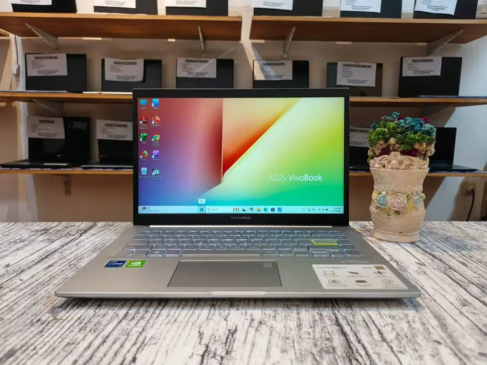 ASUS VIVOBOOK K413EQ // CORE i7 // INTEL IRIS+NVIDIA MX350