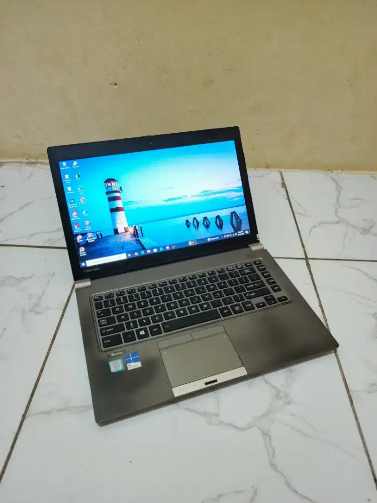 Toshiba Tecra Z40-C Intel Core i5 Skylike Gen 6 Slim Tipis