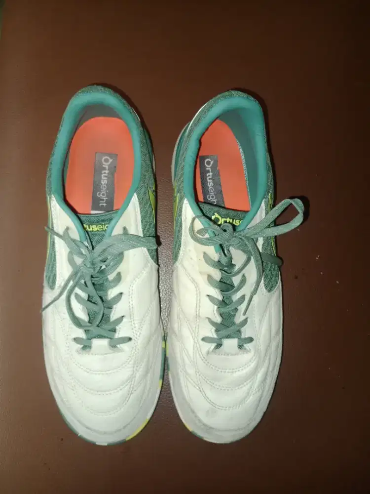 SEPATU FUTSAL JOGOSALA