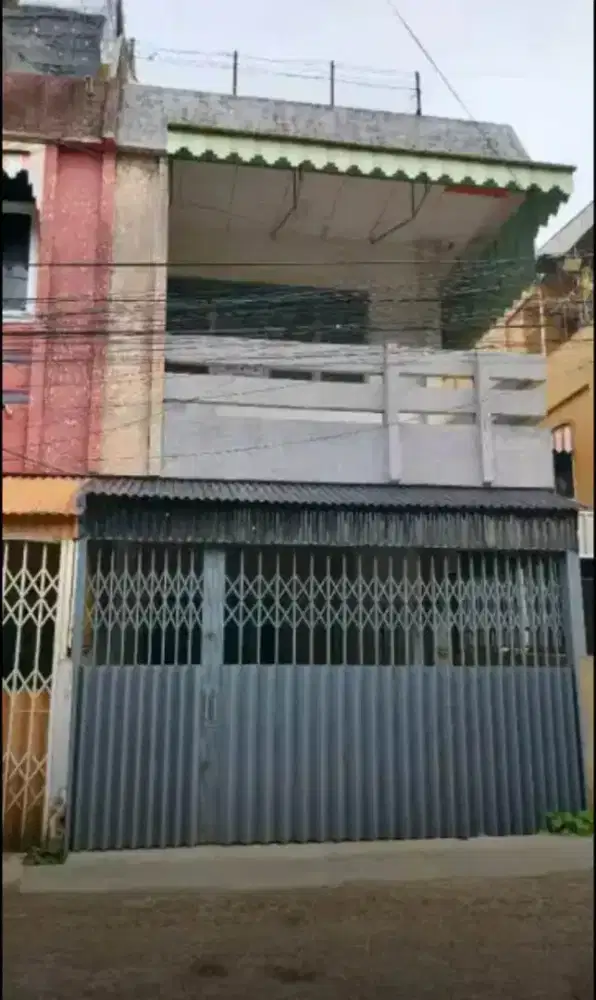 Kontrakan ruko 2 1/2 lantai