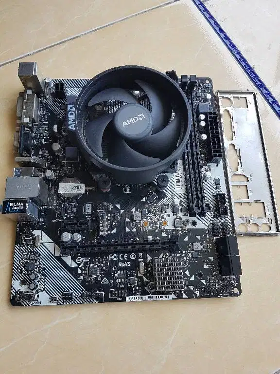 Sepaket AMD AM4 Ryzen 3 3200G | ASRock A320M-HDV R4.0