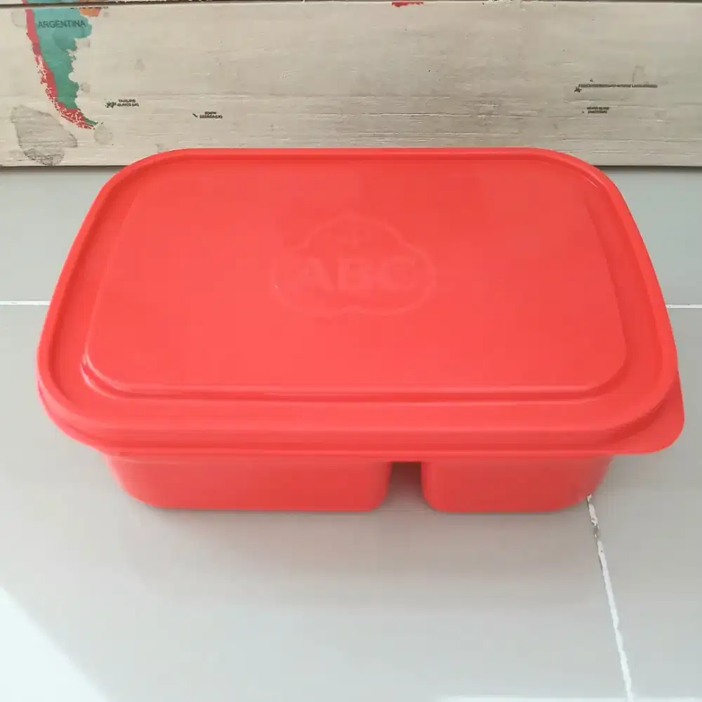 Kotak box wadah makan plastik 3 sekat Calista premium, bekas