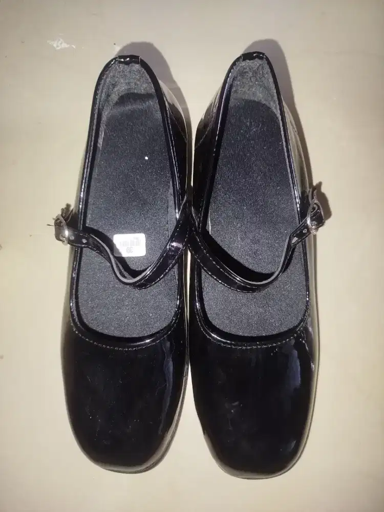 Sepatu Pantofel wanita
