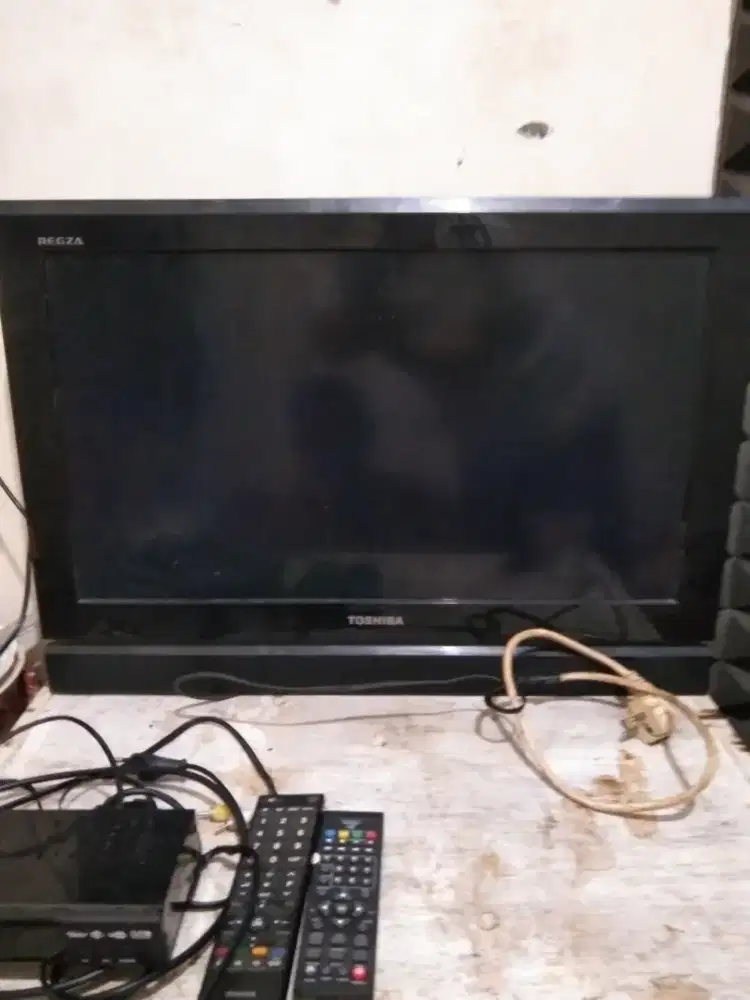 TOSHIBA 29INC + STB LENGKAP NORMAL
