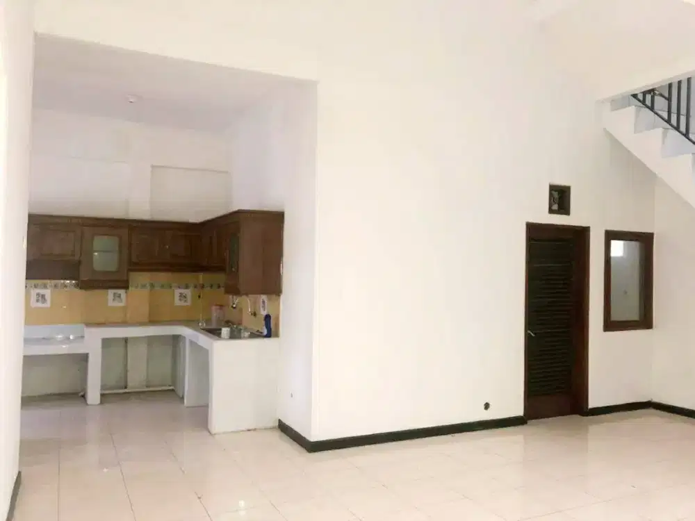 BUTUH CEPAT! RUMAH SIAP HUNI DALAM CLUSTER SAYAP SETIABUDHI BANDUNG