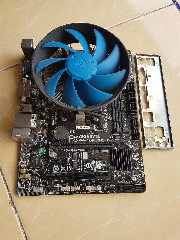 Sepaket AMD FM2+ A10 7700k | Gigabyte F2A68HM-DS2 soket FM2+