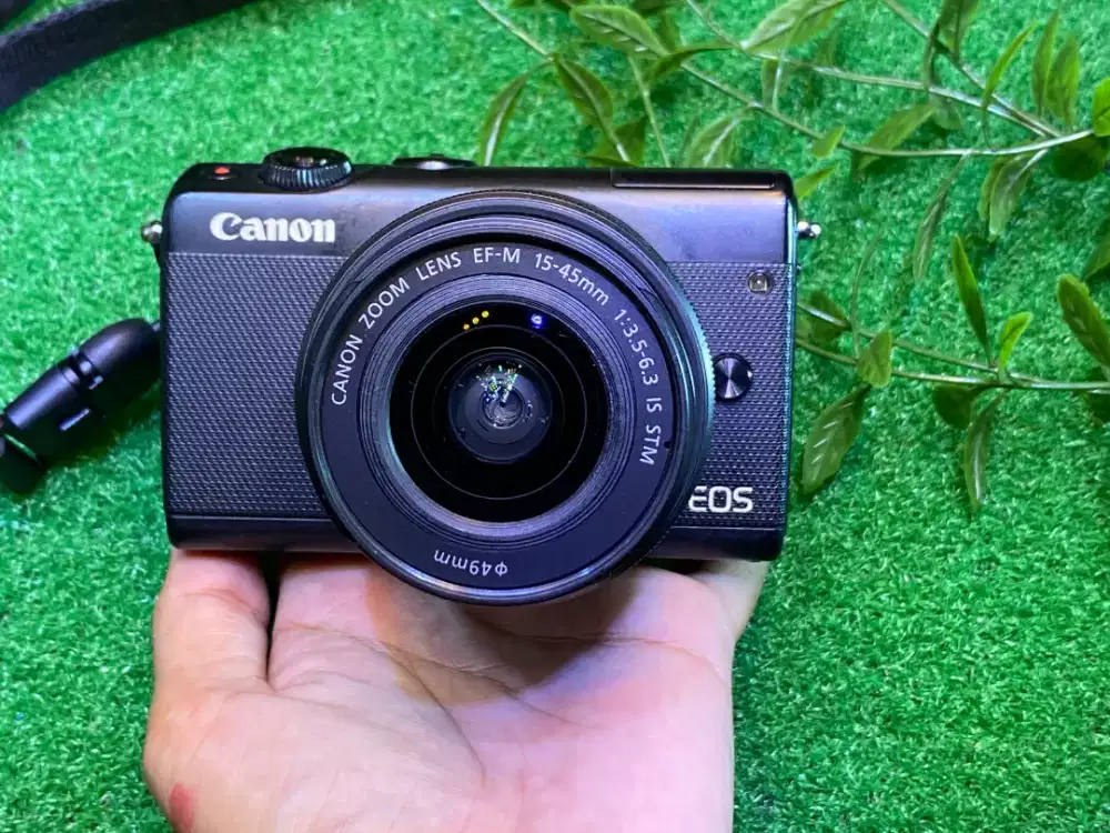 Kamera Canon EOS M100