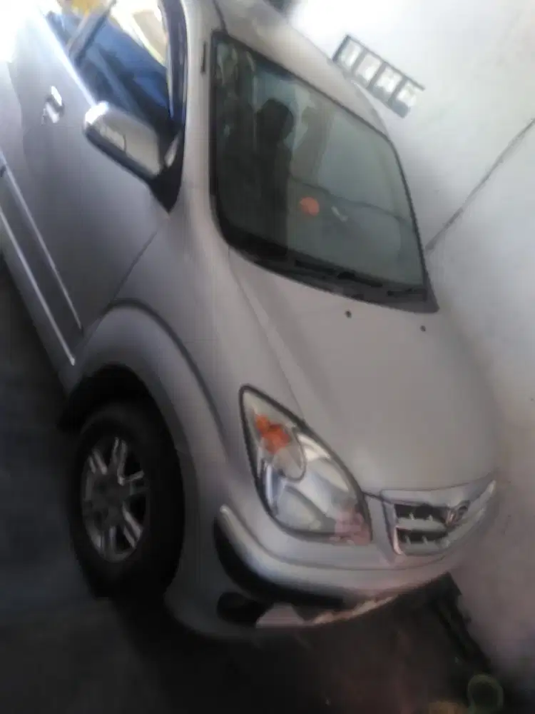 Daihatsu Xenia 2011 Bensin