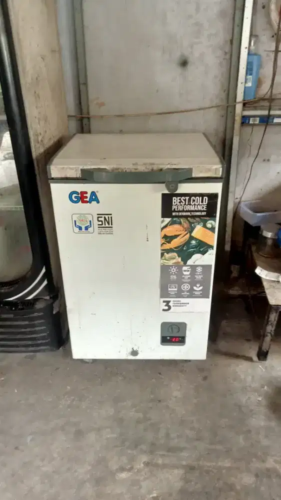 frezer GEA 100ltr