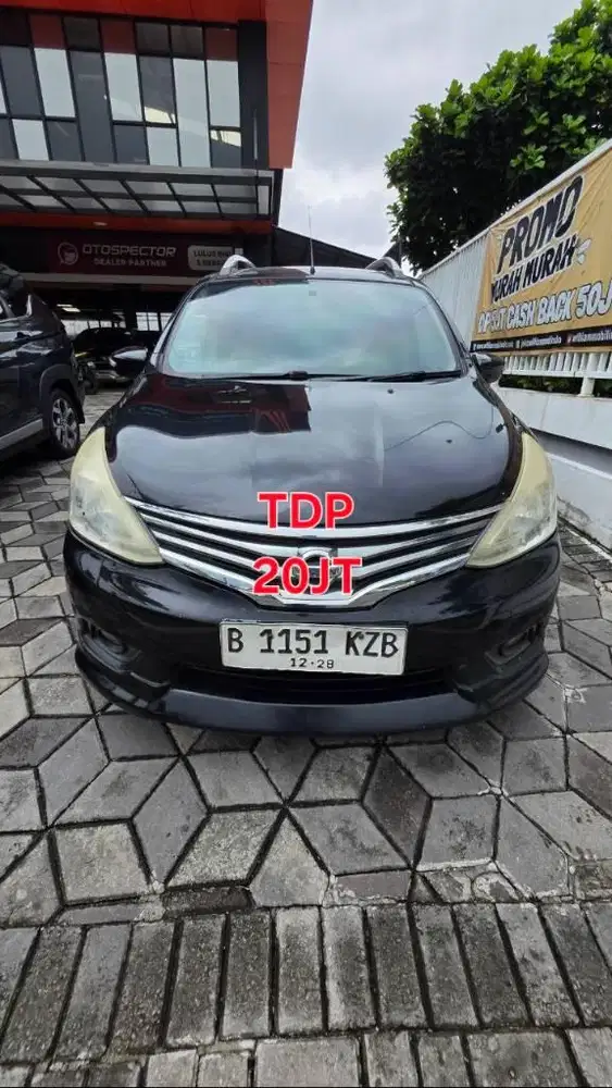 Nissan Grand Livina HWS Matic Tahun 2013 Kondisi Mulus Terawat Istimew